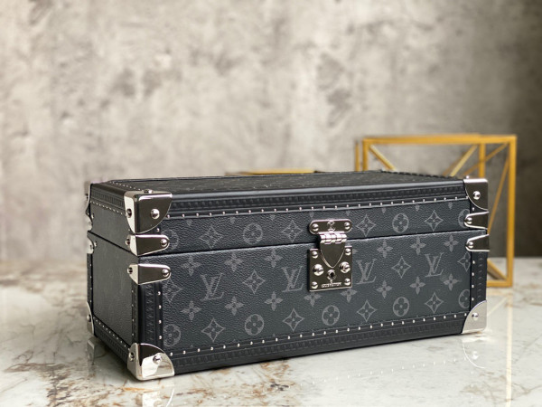 l**is V*t*n coffret accessoires