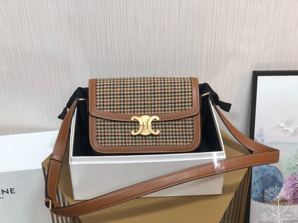 Ce**e medium triomphe bag