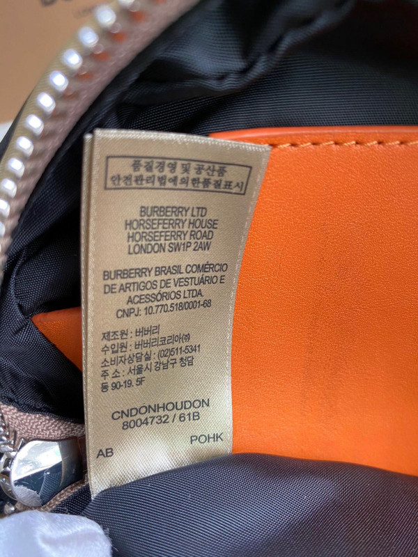 B**rry bum bag