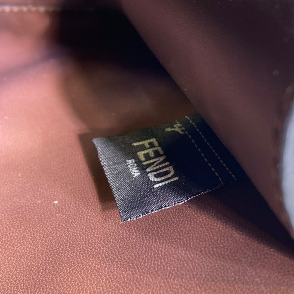 F**di peekaboo iseeu small-27x21x11cm