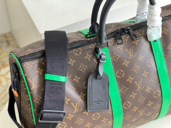 l**is V*t*n keepall bandouliÈre 50