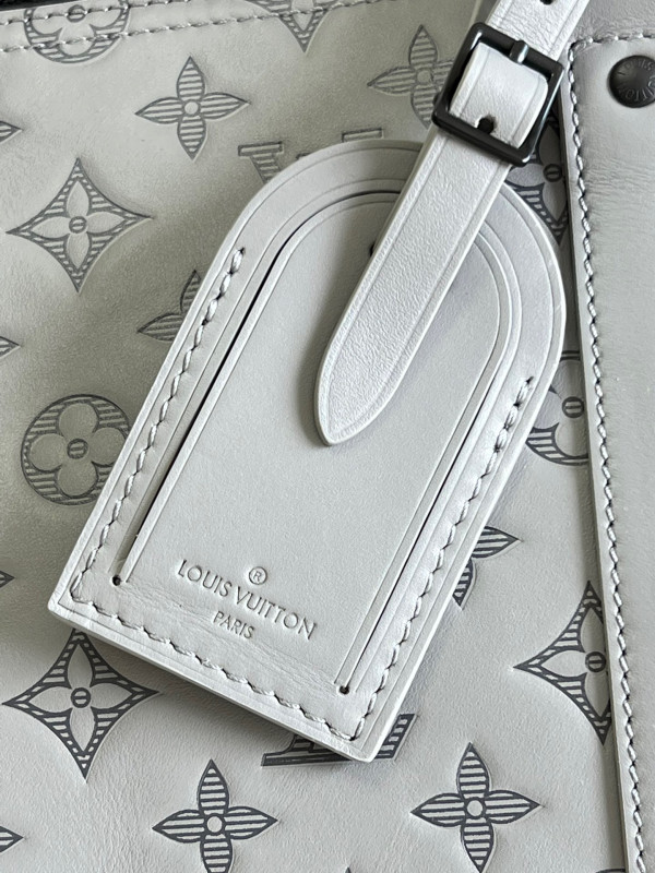 l**is V*t*n keepall 50b