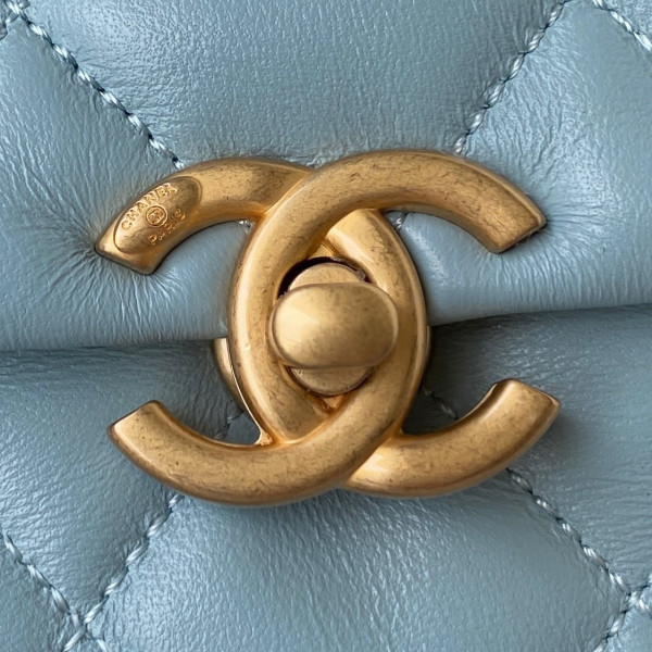 CL MINI FLAP BAG