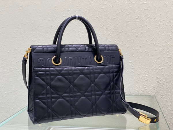 D*or large st honorÉ tote