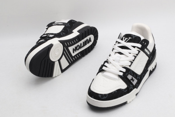 l**is V*t*n trainer sneaker