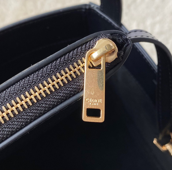 Ce**e cube bag cuir triomphe
