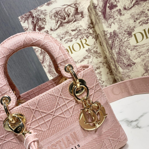 LADY D-LITE EMBROIDERED CANNAGE BAG