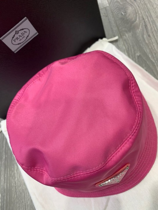 Pra*a nylon bucket hat