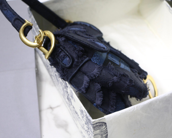 D*or saddle bag