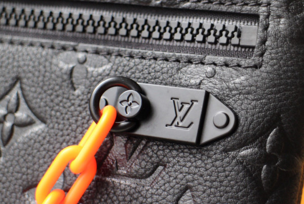 l**is V*t*n clutch
