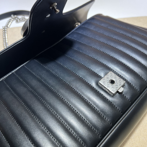 G*u*i gg marmont 31cm