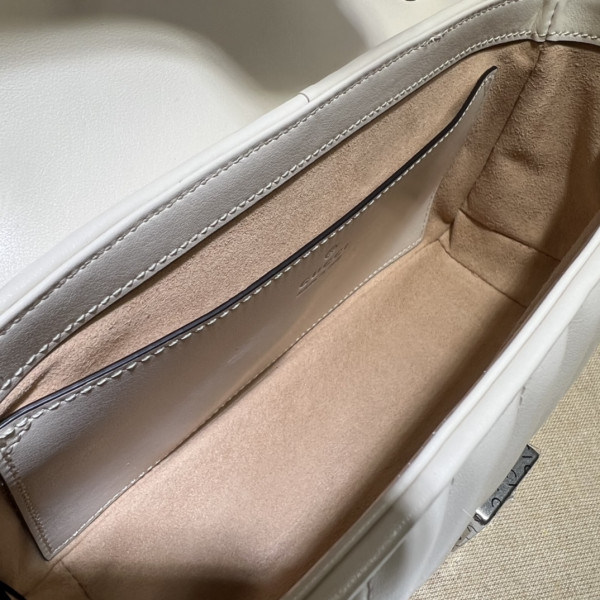 G*u*i gg marmont 22cm