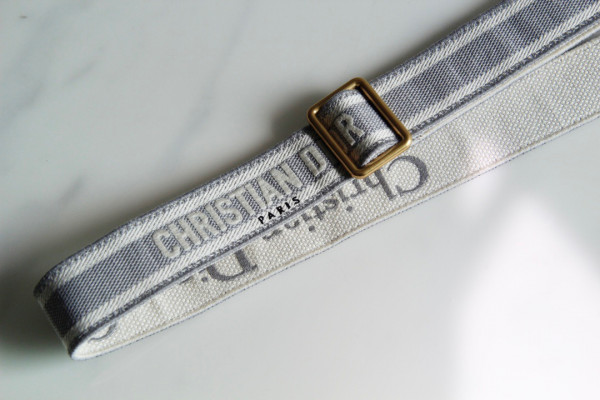 D*or adjustable shoulder strap