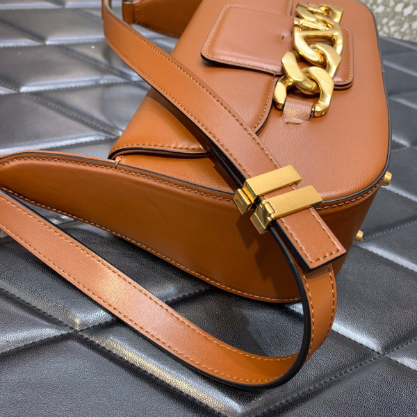 VALENTINO VLOGO CHAIN SHOULDER BAG IN CALFSKIN