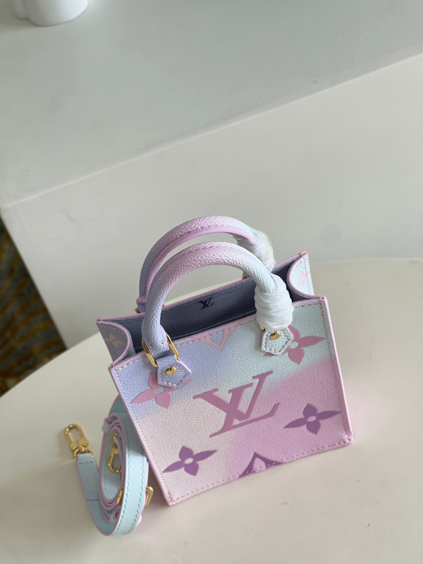 l**is V*t*n petit sac plat