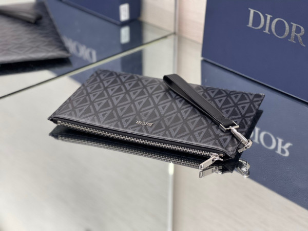 D*or pouch