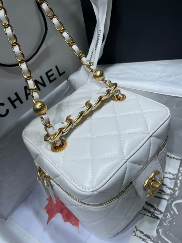 CL VANITY CASE