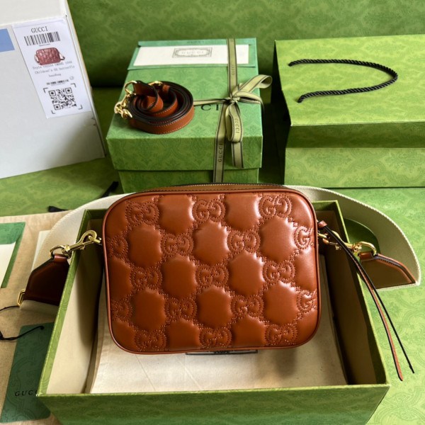 G*u*i gg matelassé leather shoulder bag
