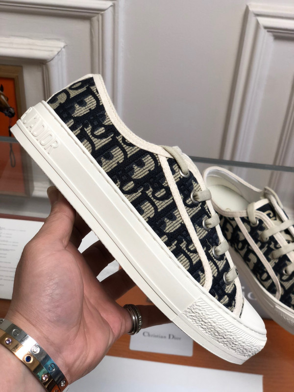 D*or b23 sneaker