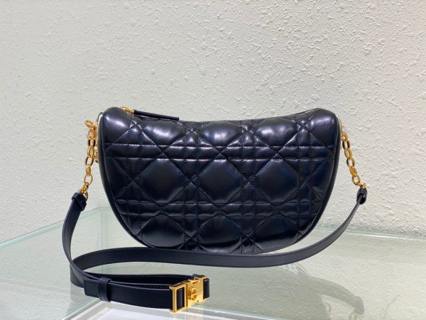 D*or medium vibe hobo bag