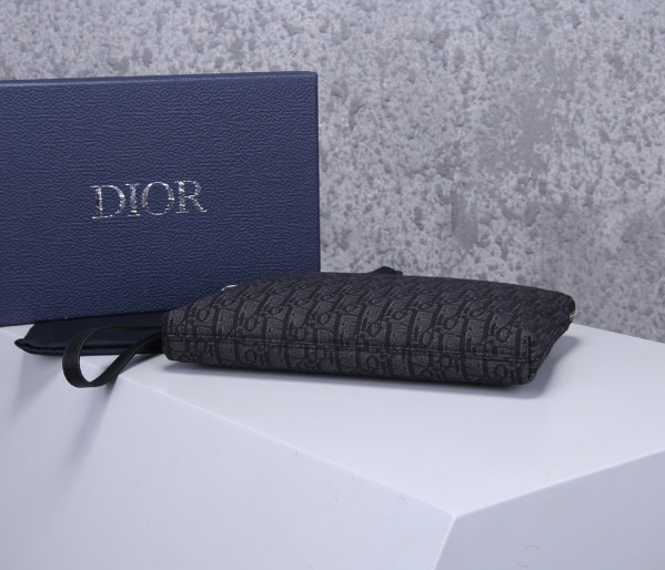 D*or pouch