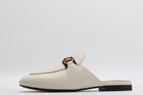 G*u*i princetown leather slipper
