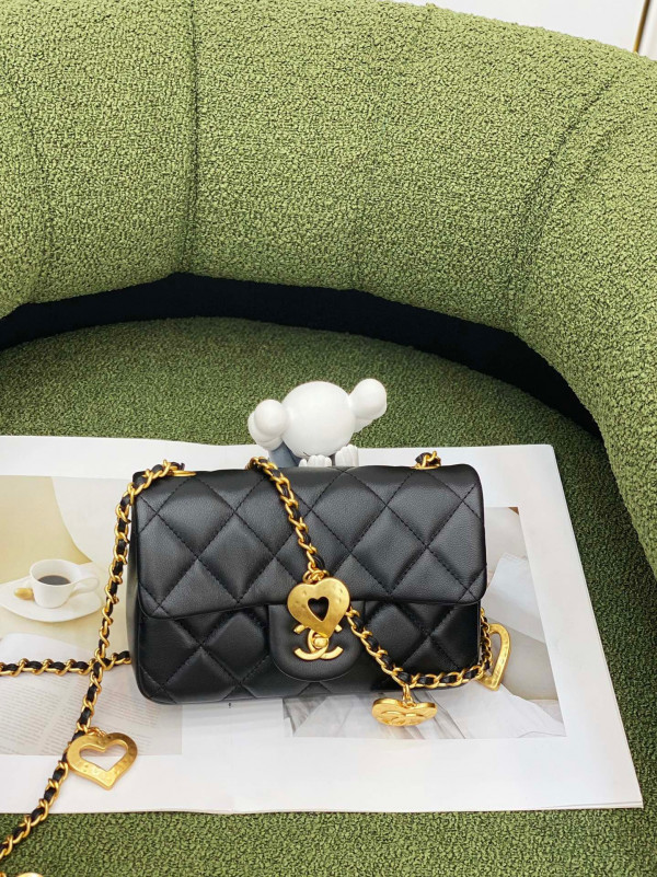 CL MINI FLAP BAG