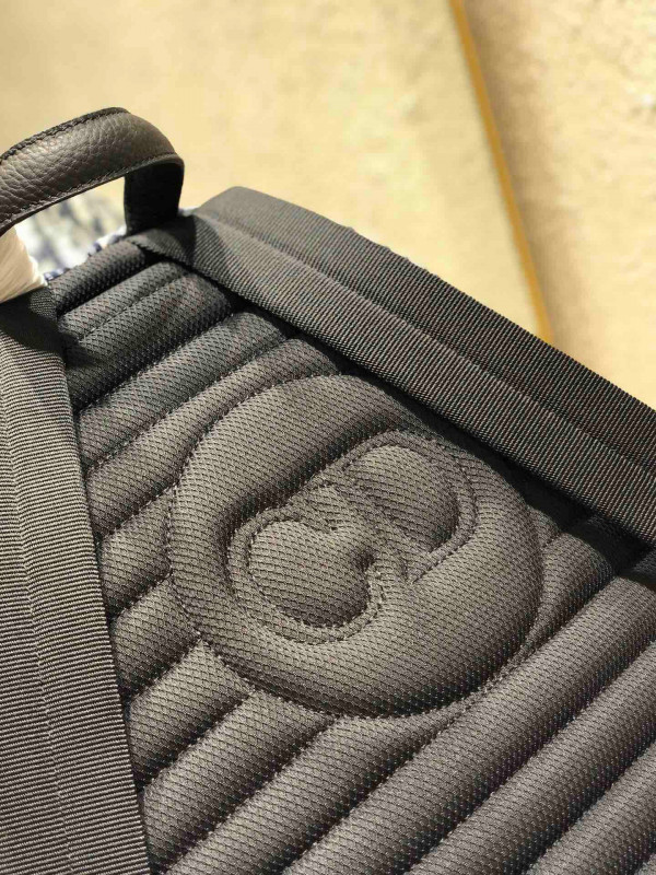 D*or oblique backpack