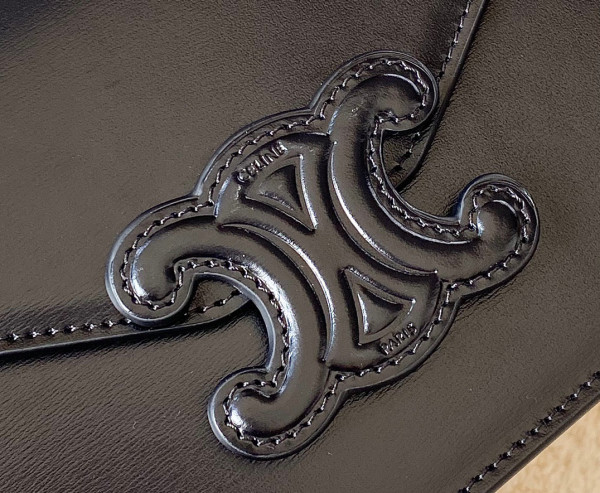 Ce**e wallet on chain cuir triomphe