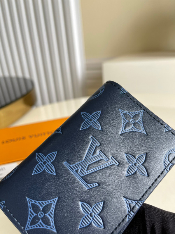 l**is V*t*n pocket organizer