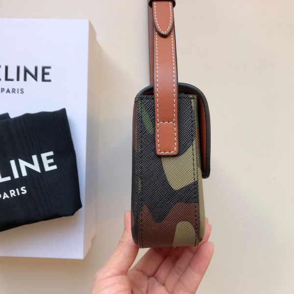 Ce**e triomphe shoulder bag