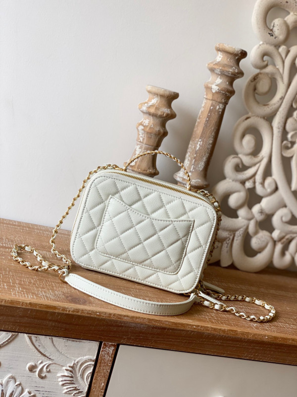CL VANITY CASE