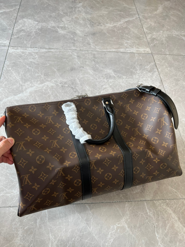 l**is V*t*n keepall 45