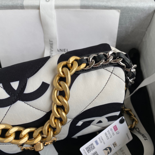 CL 19 FLAP BAG
