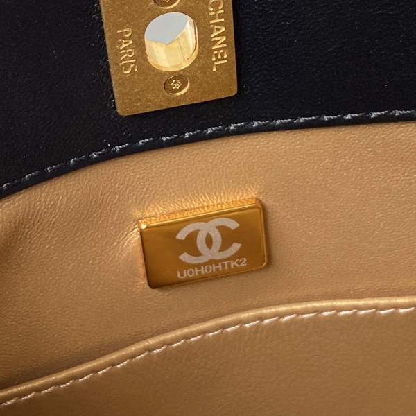 CL HOBO HANDBAG