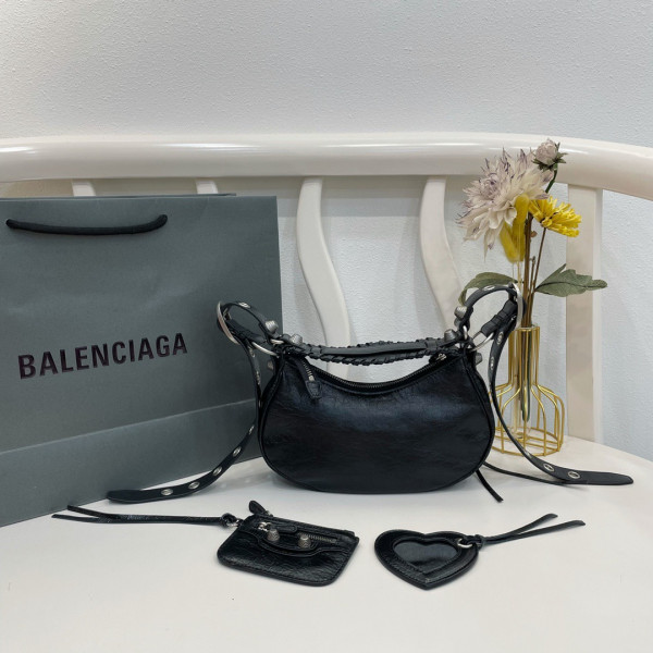 Ba*len*cia*ga women''s le cagole xs shoulder bag