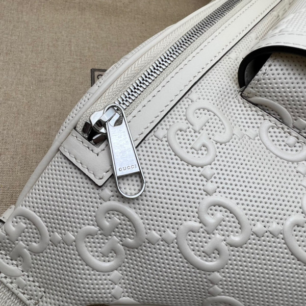 G*u*i gg embossed belt bag