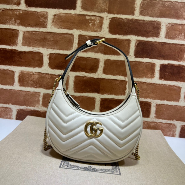 G*u*i gg marmont half-moon-shaped mini bag