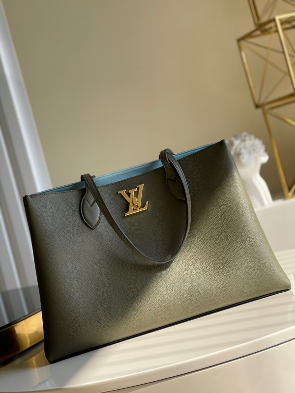 l**is V*t*n lockme shopper