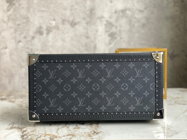 l**is V*t*n coffret accessoires