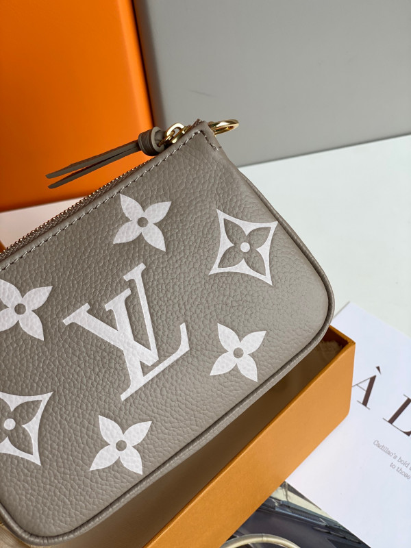 l**is V*t*n mini pochette accessoires