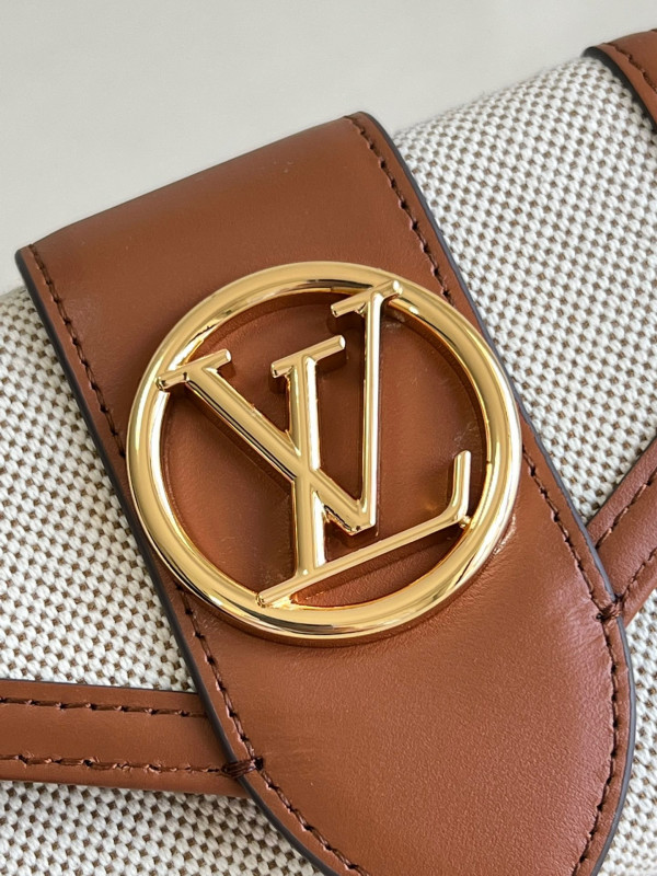 l**is V*t*n pont 9 compact wallet