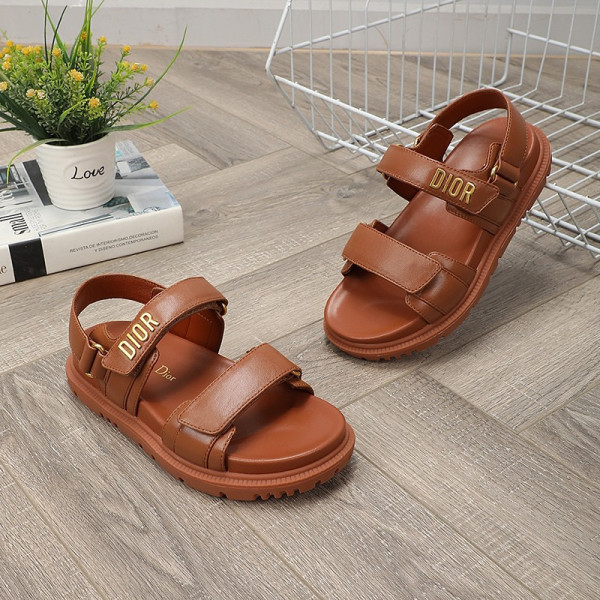 D*oract sandal