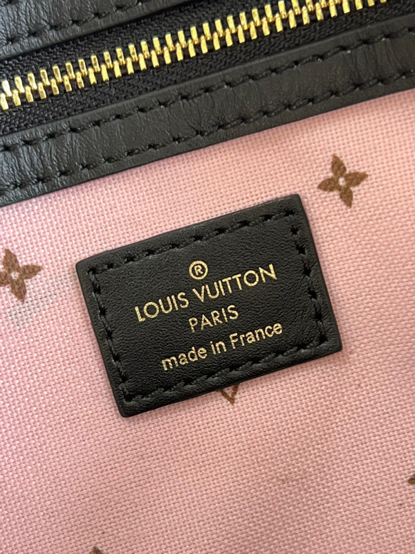 l**is V*t*n speedy bandouliÈre 25