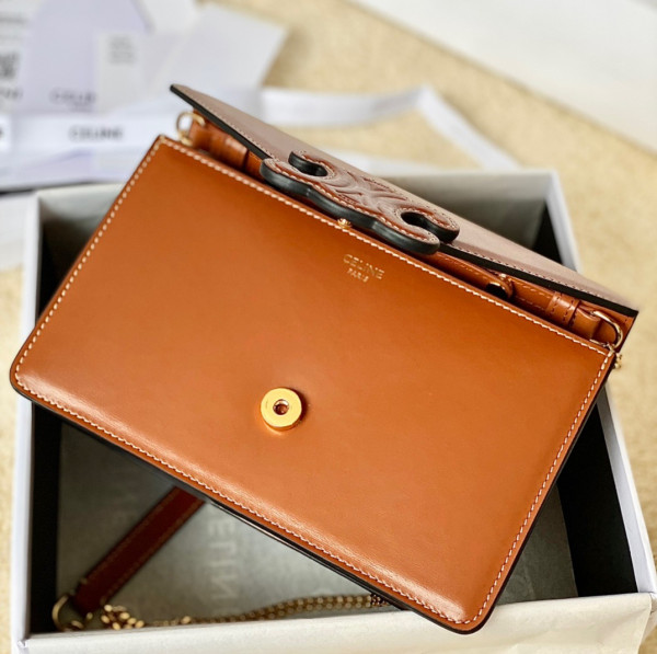 Ce**e wallet on chain cuir triomphe