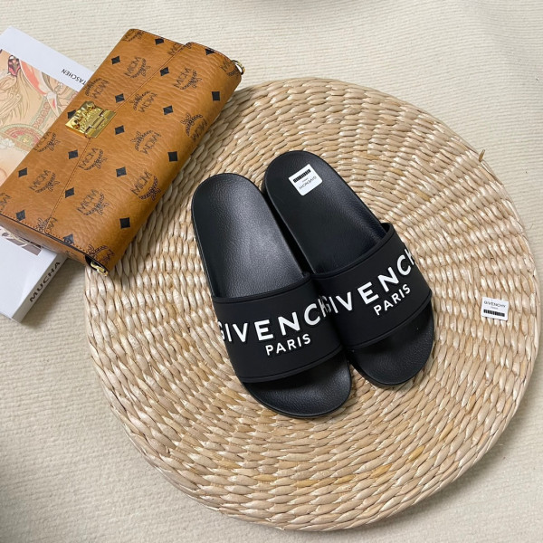 GIVENCHY sildes