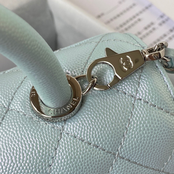 CL FLAP BAG WITH TOP HANDLE