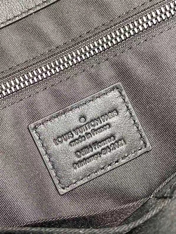 l**is V*t*n sac plat
