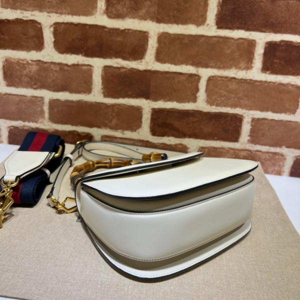 G*u*i small top handle bag with bamboo