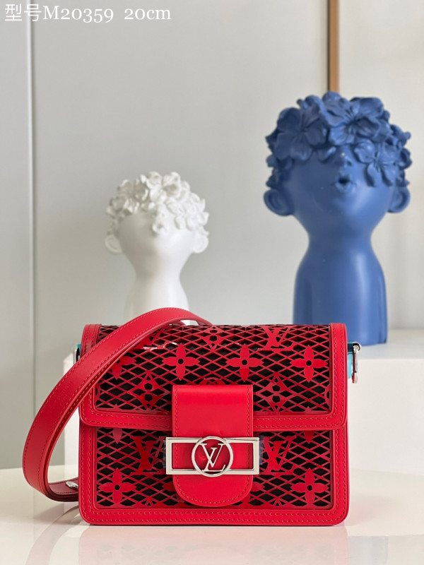 l**is V*t*n dauphine mini